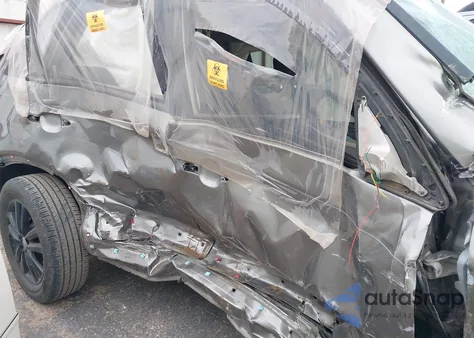 2013 Kia Sorento Lx z USA, uszkodzony, nr VIN 5XYKT3A6XDG423009